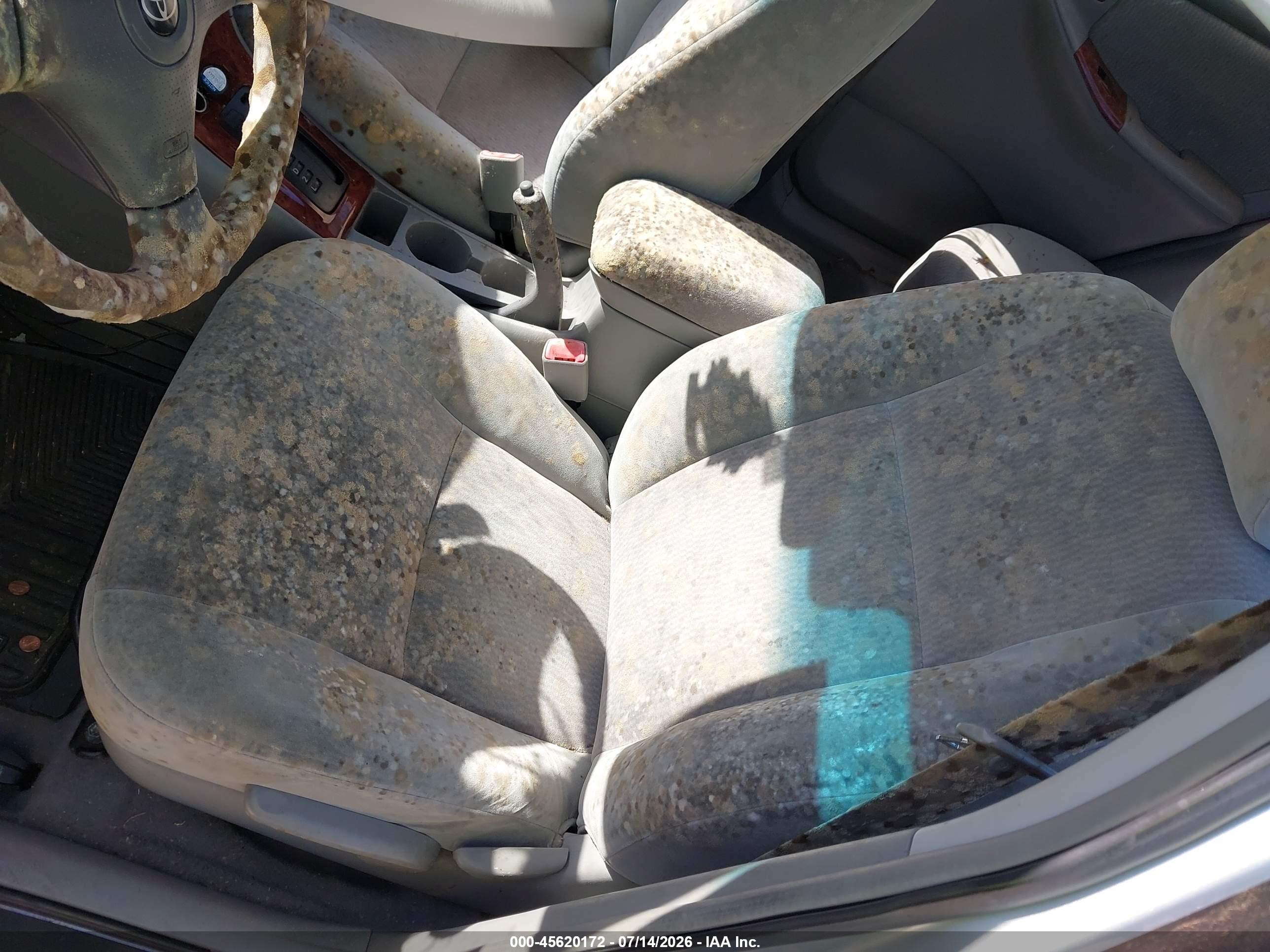 2008 Toyota Corolla Le Silver vin: 1NXBR30E98Z991002