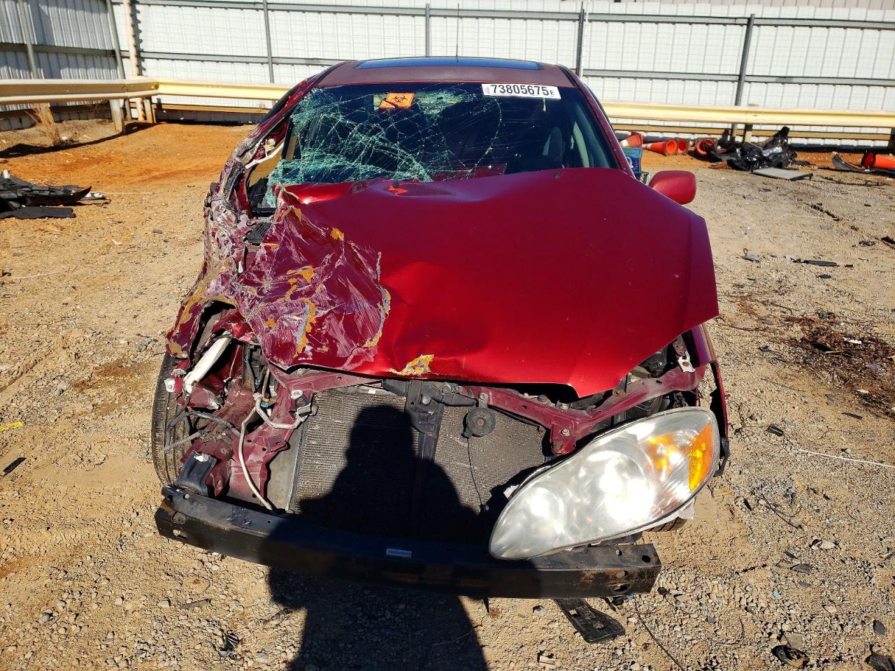 2005 Toyota Corolla Ce Red vin: 1NXBR30EX5Z465036