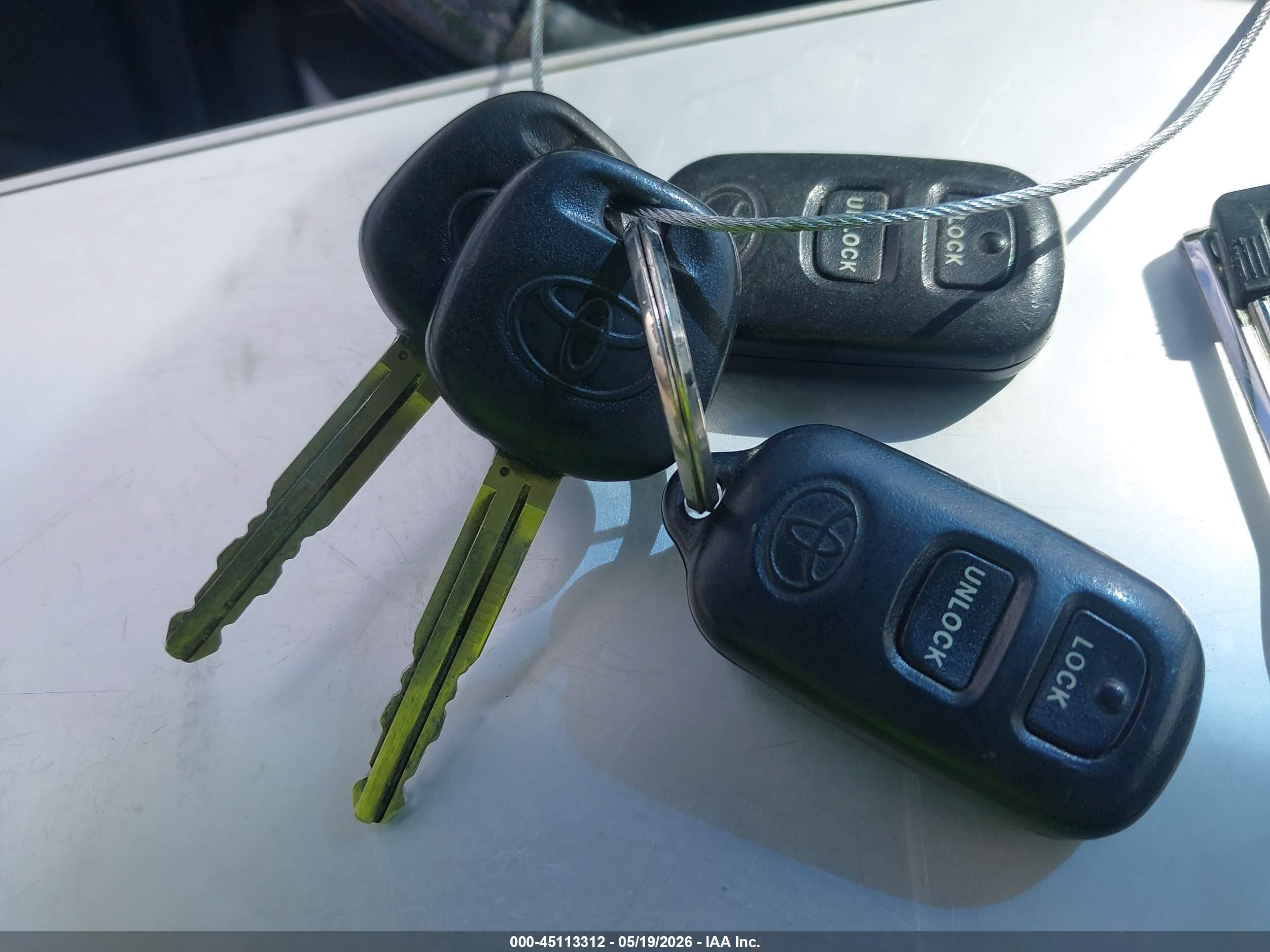 2007 Toyota Corolla S Silver vin: 1NXBR30EX7Z927422