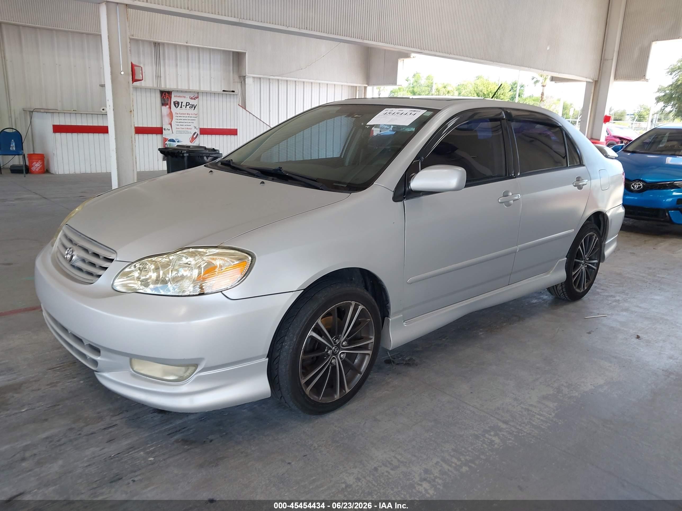 2004 Toyota Corolla S Silver vin: 1NXBR32E04Z200511