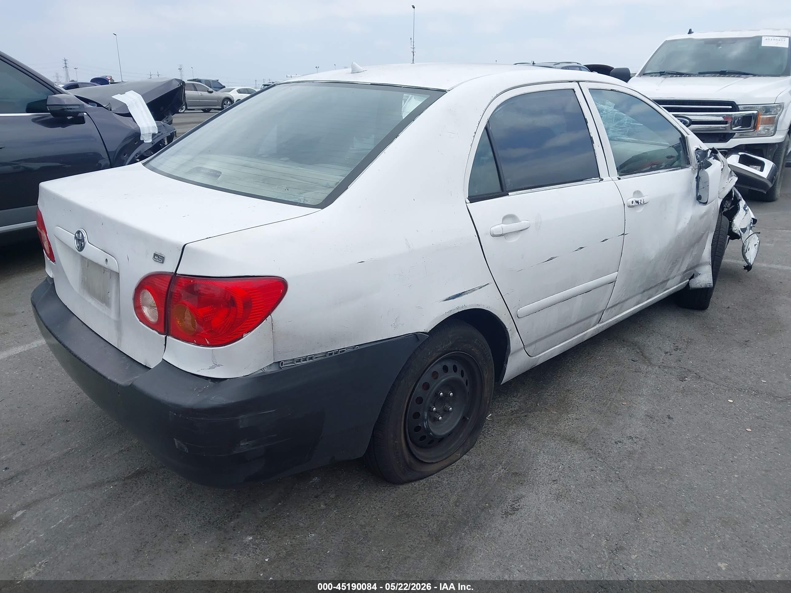 2004 Toyota Corolla Le White vin: 1NXBR32E04Z237669