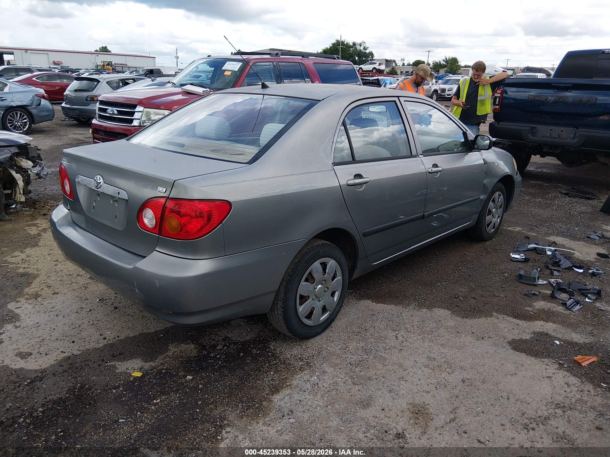 2004 Toyota Corolla Ce Gray vin: 1NXBR32E04Z300074