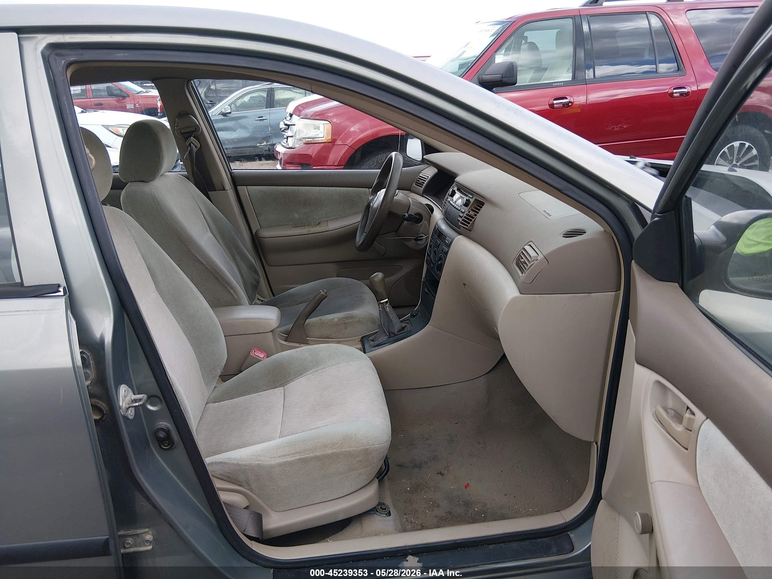 2004 Toyota Corolla Ce Gray vin: 1NXBR32E04Z300074
