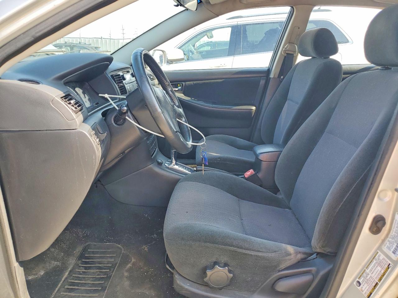 2004 Toyota Corolla S Silver vin: 1NXBR32E04Z333477