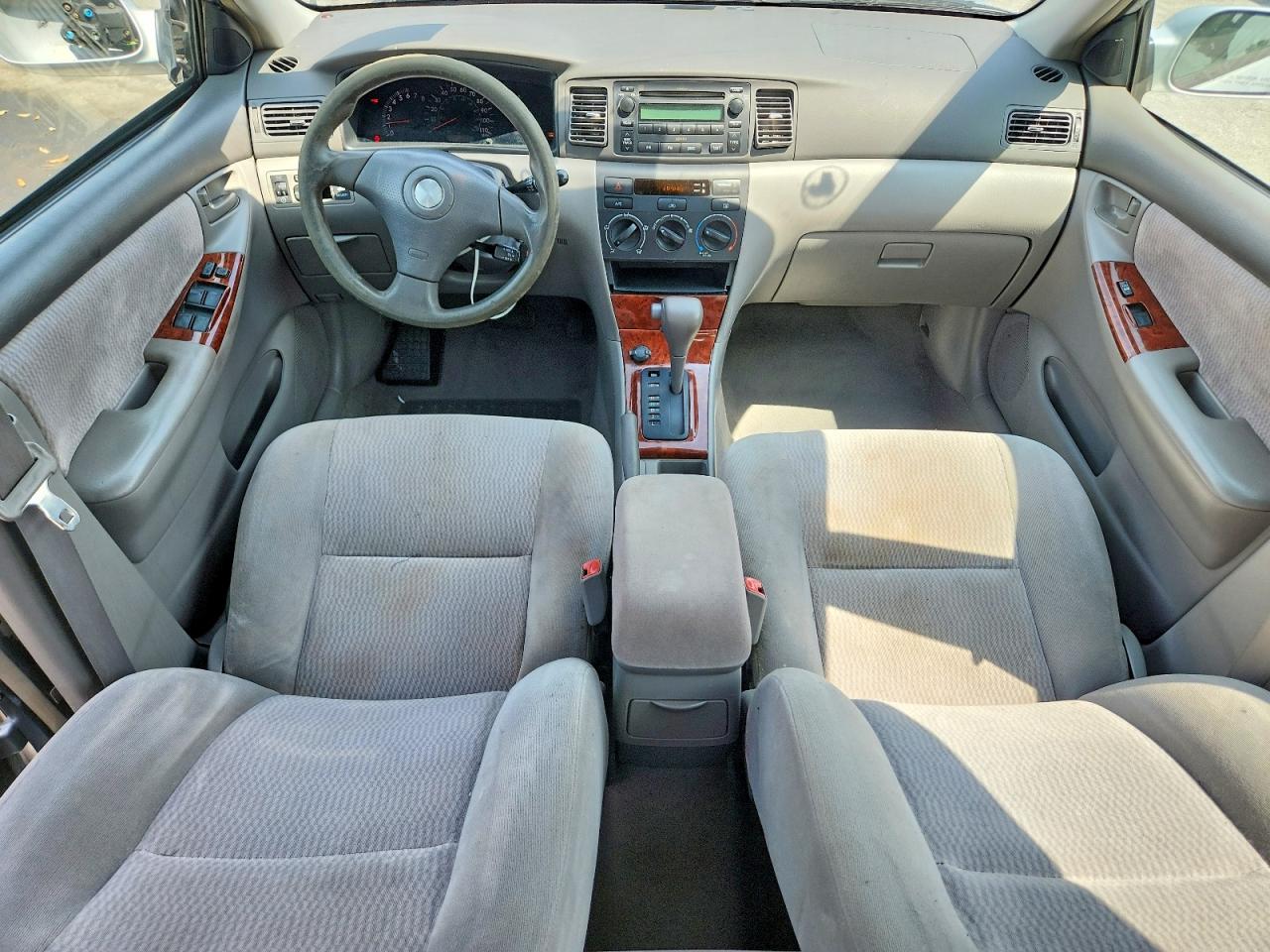 2005 Toyota Corolla Le Silver vin: 1NXBR32E05Z458366