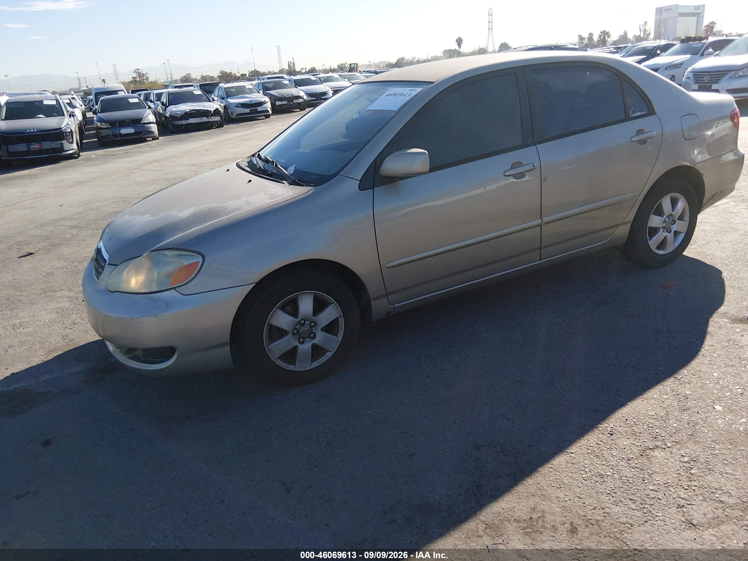 2005 Toyota Corolla Le Champagne vin: 1NXBR32E05Z488564