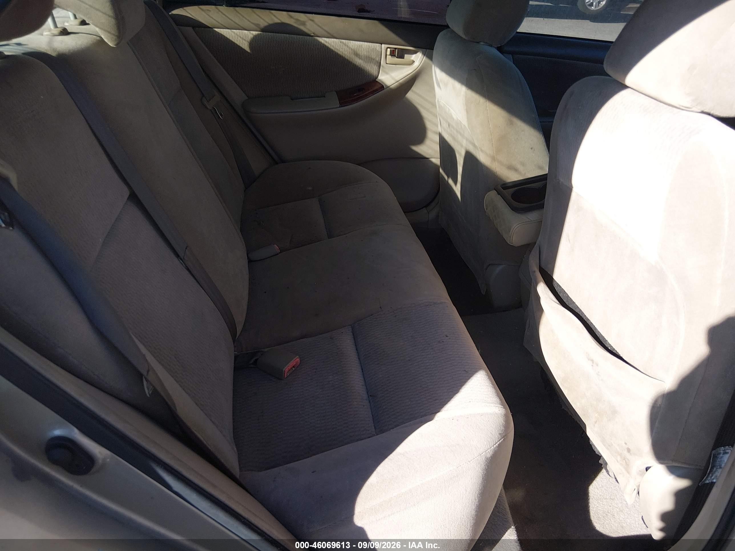 2005 Toyota Corolla Le Champagne vin: 1NXBR32E05Z488564