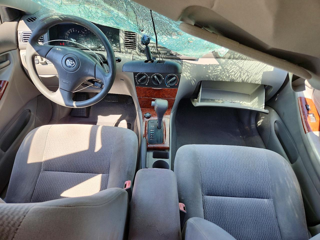 2005 Toyota Corolla Le Gray vin: 1NXBR32E05Z507954