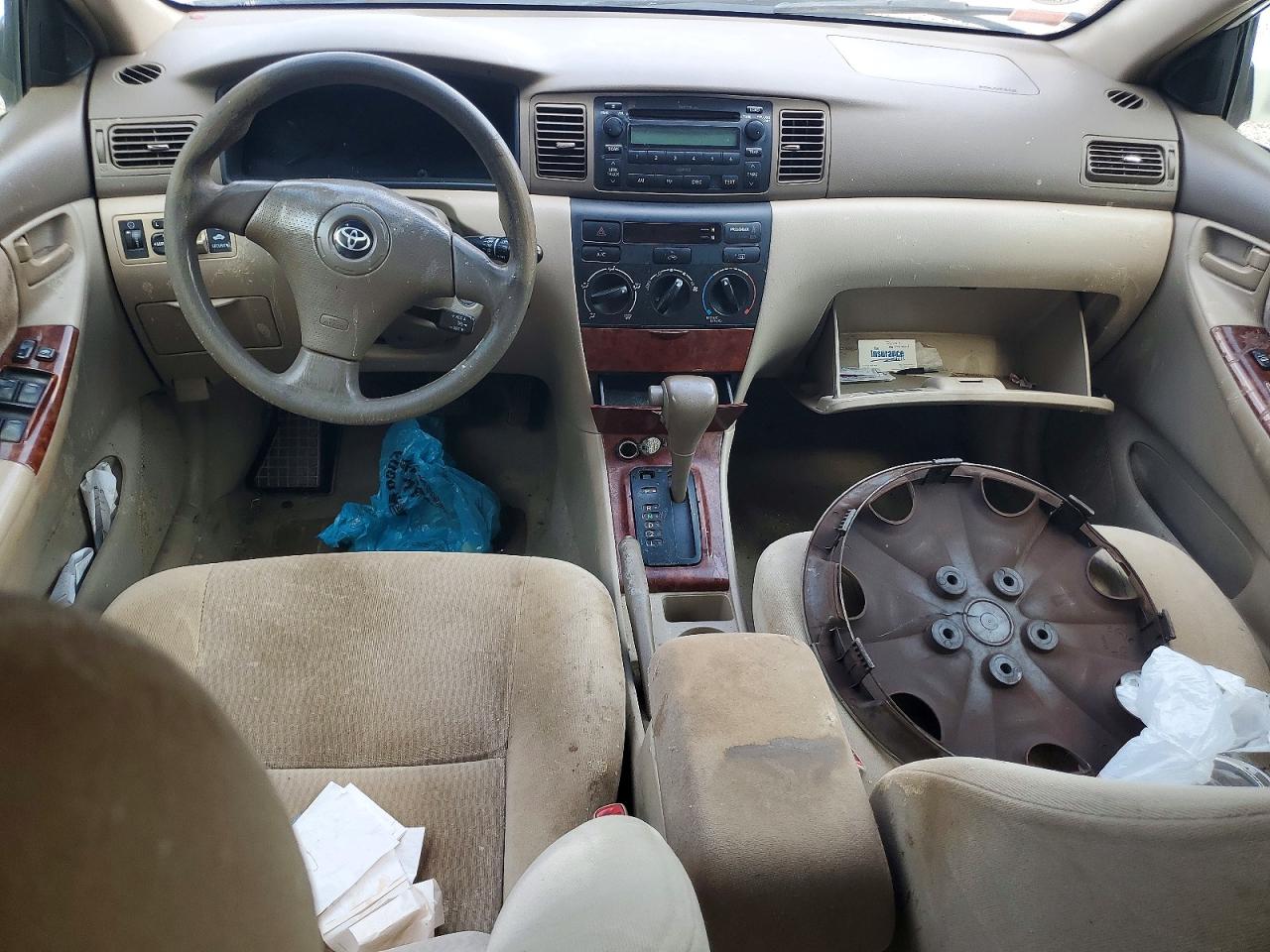 2006 Toyota Corolla Le White vin: 1NXBR32E06Z570053