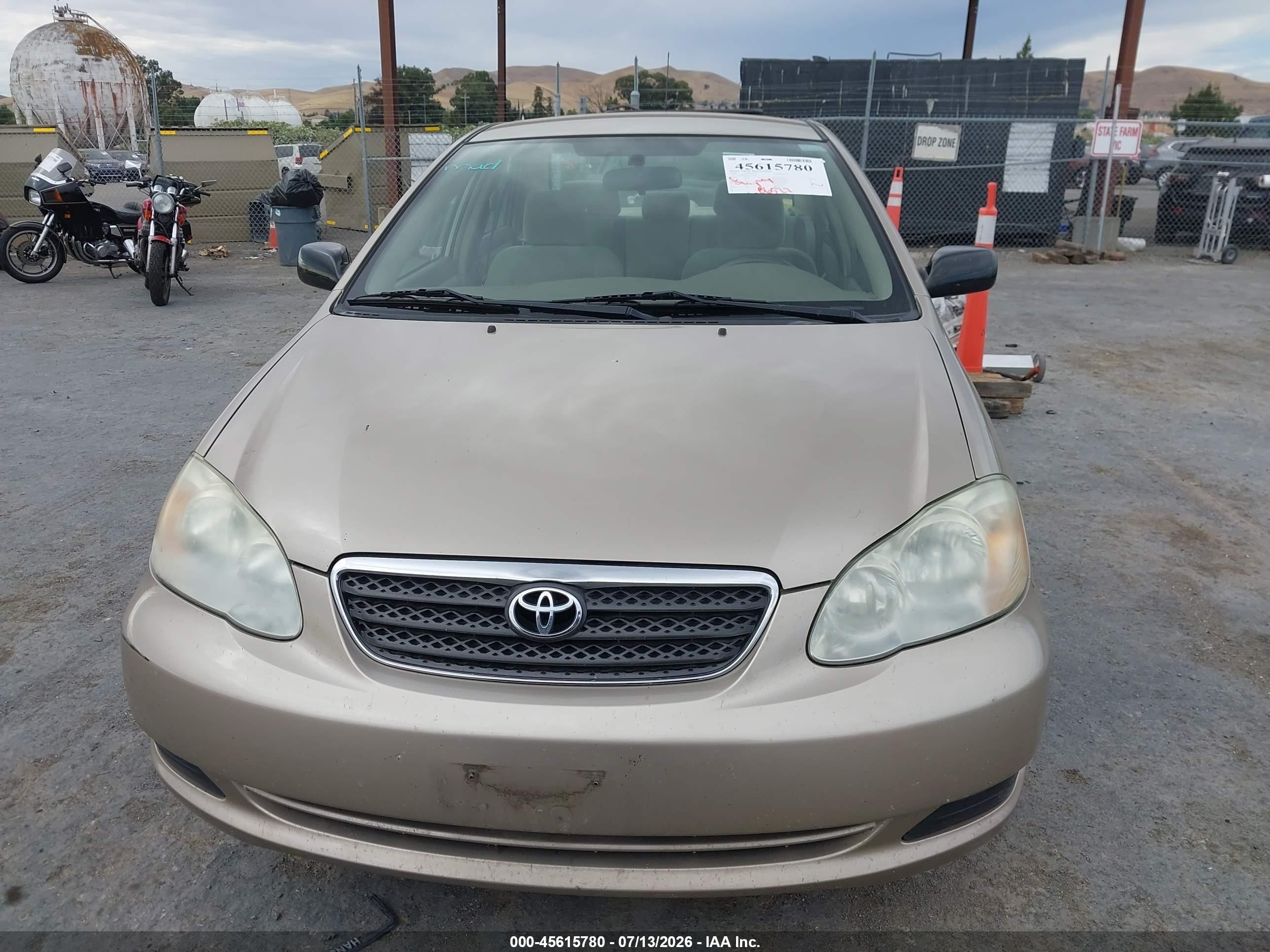 2006 Toyota Corolla Ce Gold vin: 1NXBR32E06Z653885