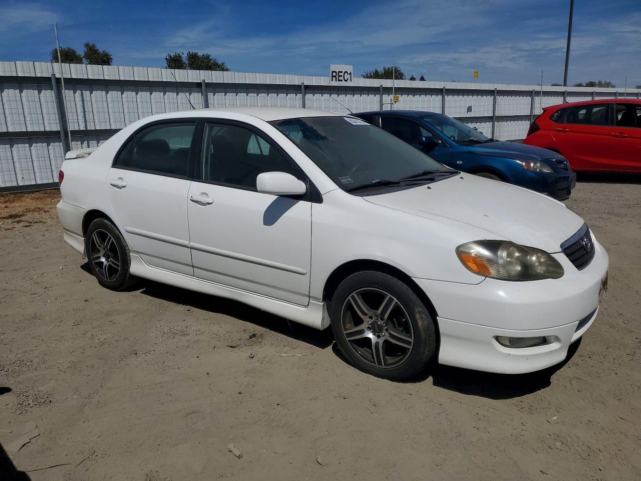 2008 Toyota Corolla S White vin: 1NXBR32E08Z052091