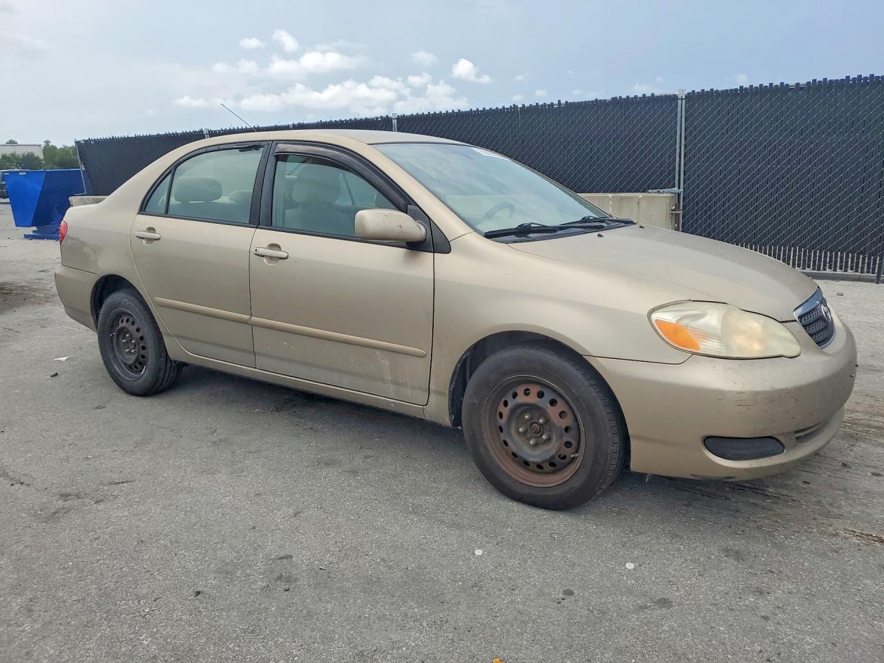 2008 Toyota Corolla Le Gold vin: 1NXBR32E08Z981794