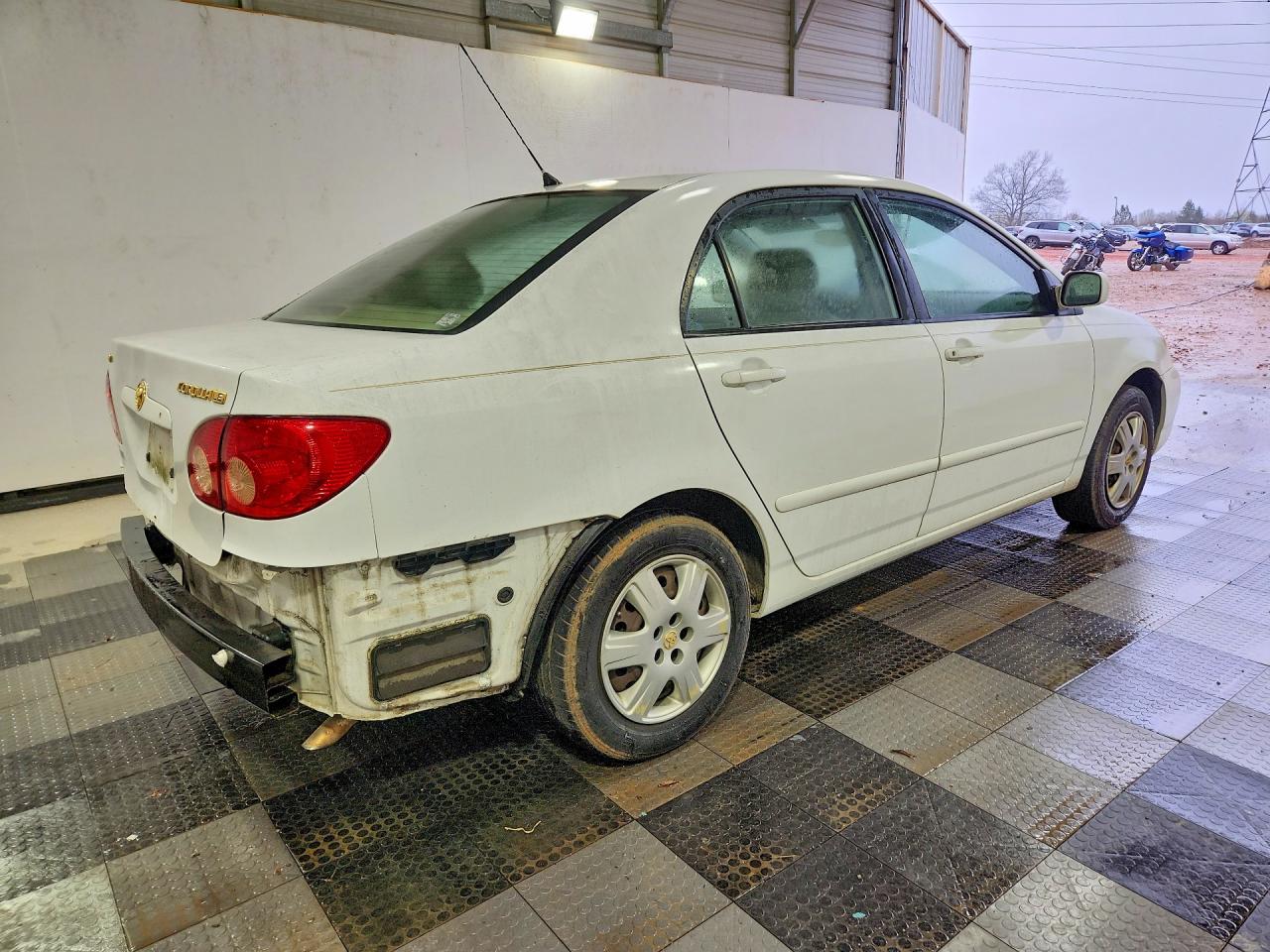 2005 Toyota Corolla Le White vin: 1NXBR32E15Z347311