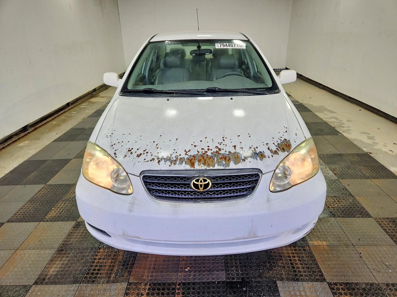 2005 Toyota Corolla Le White vin: 1NXBR32E15Z347311