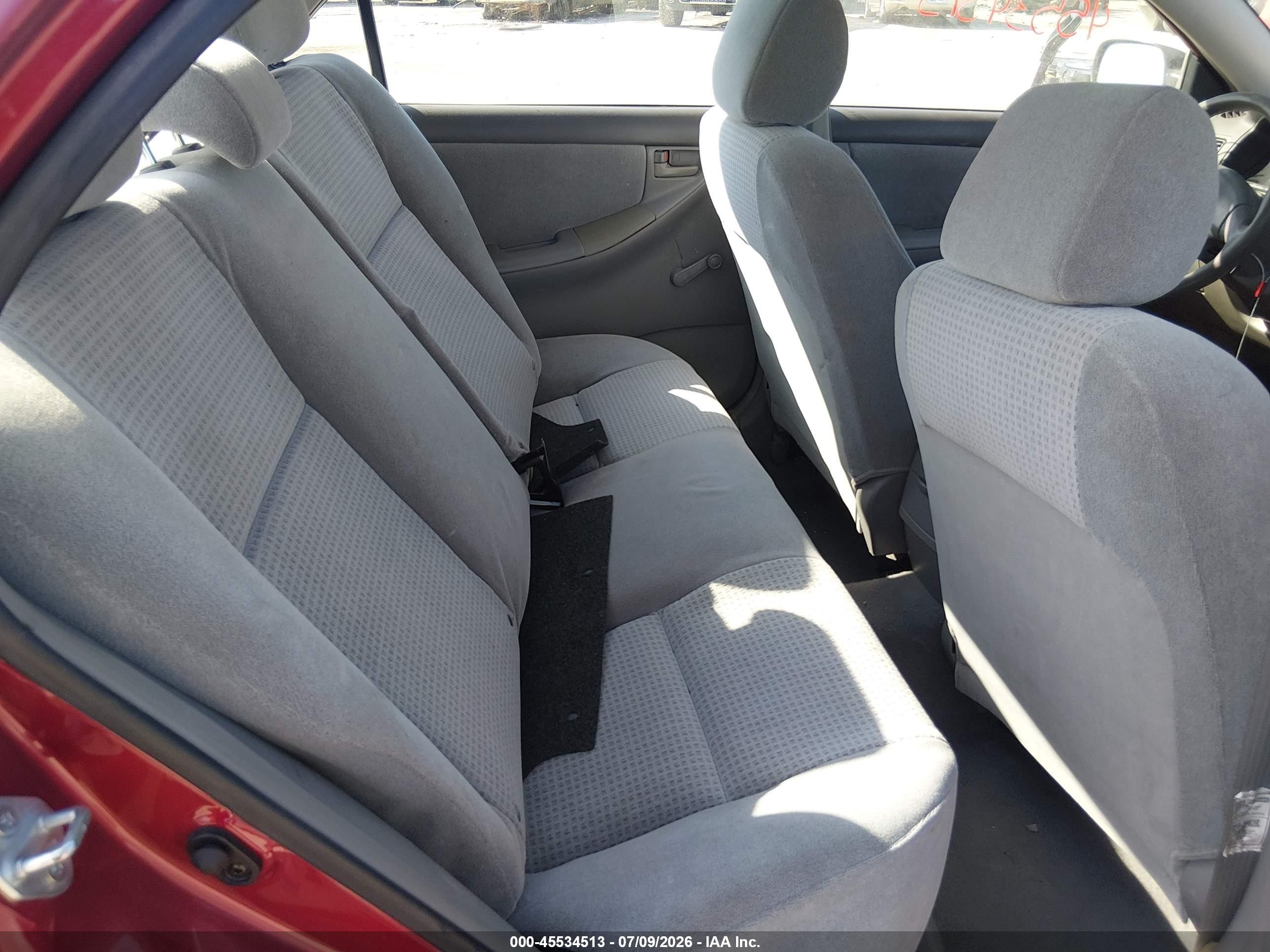 2006 Toyota Corolla Ce Red vin: 1NXBR32E16Z744454