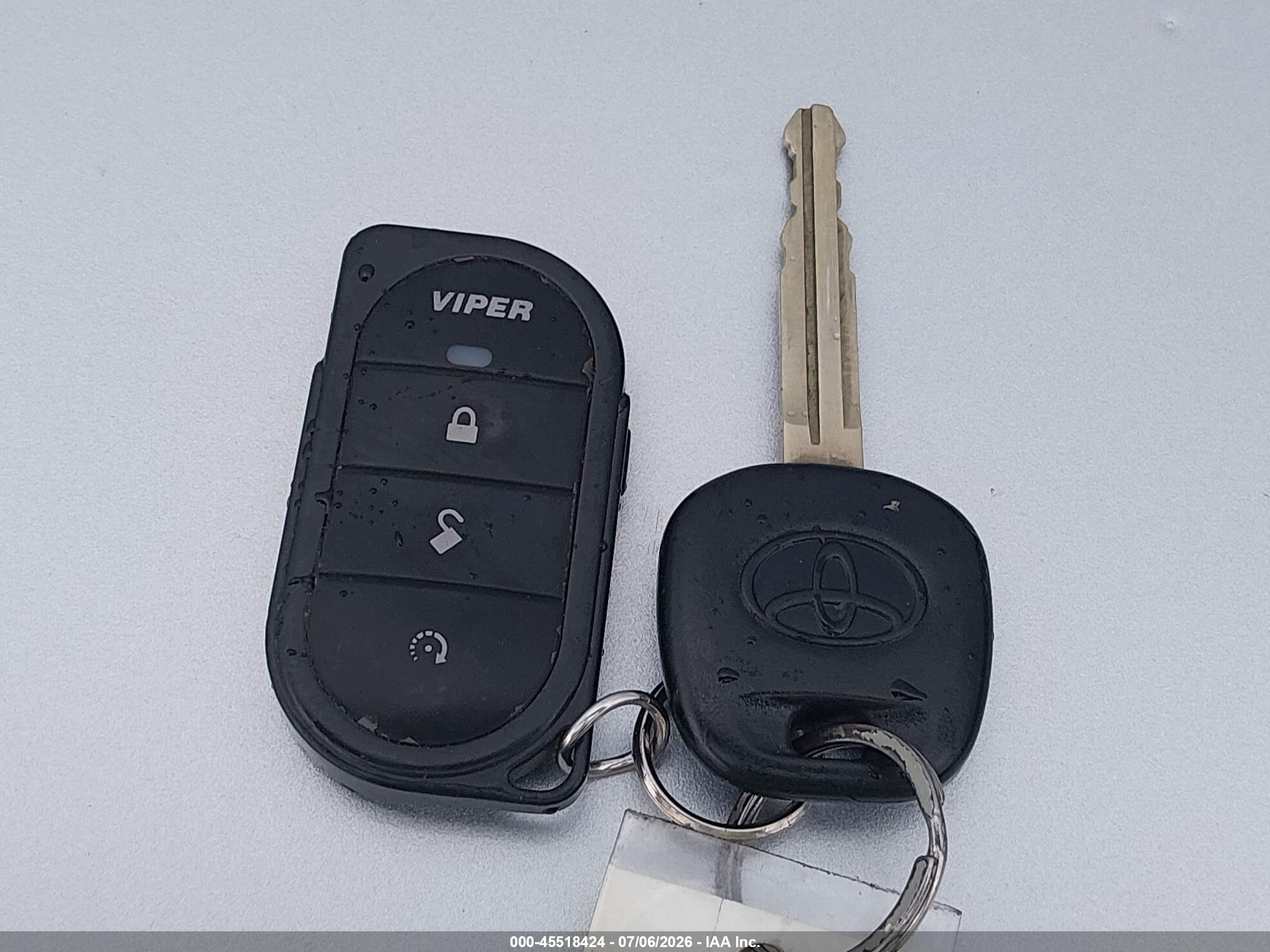 2007 Toyota Corolla Ce Silver vin: 1NXBR32E17Z893724