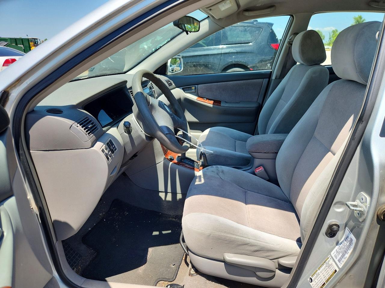 2008 Toyota Corolla Le Silver vin: 1NXBR32E18Z007810