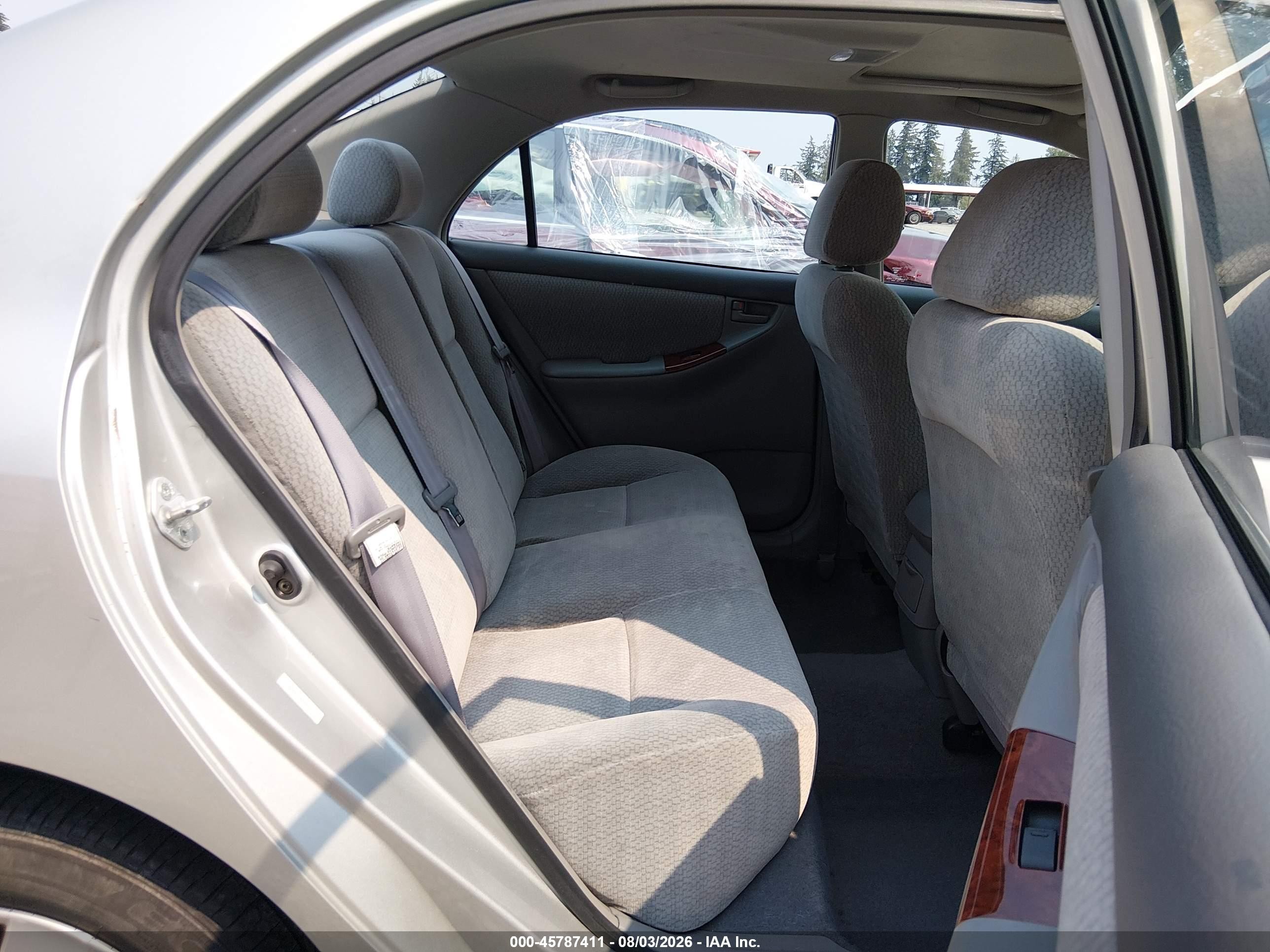 2003 Toyota Corolla Le Silver vin: 1NXBR32E23Z019859