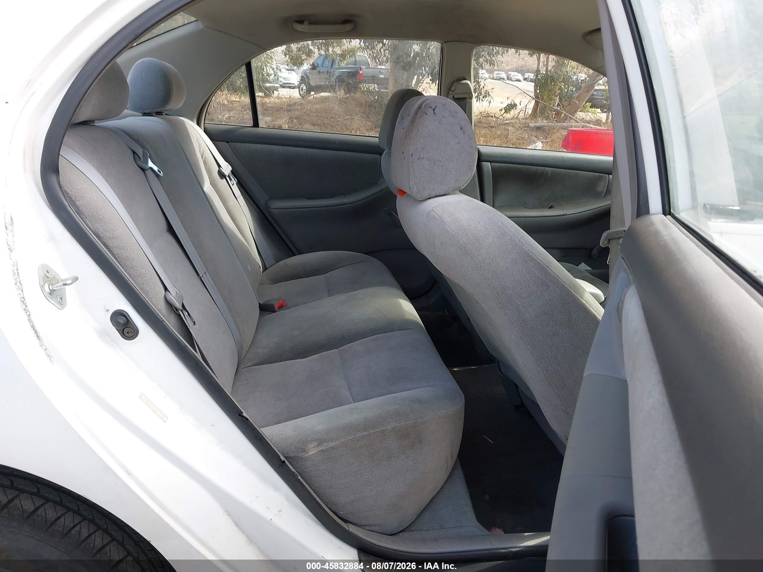 2003 Toyota Corolla Ce White vin: 1NXBR32E23Z179708
