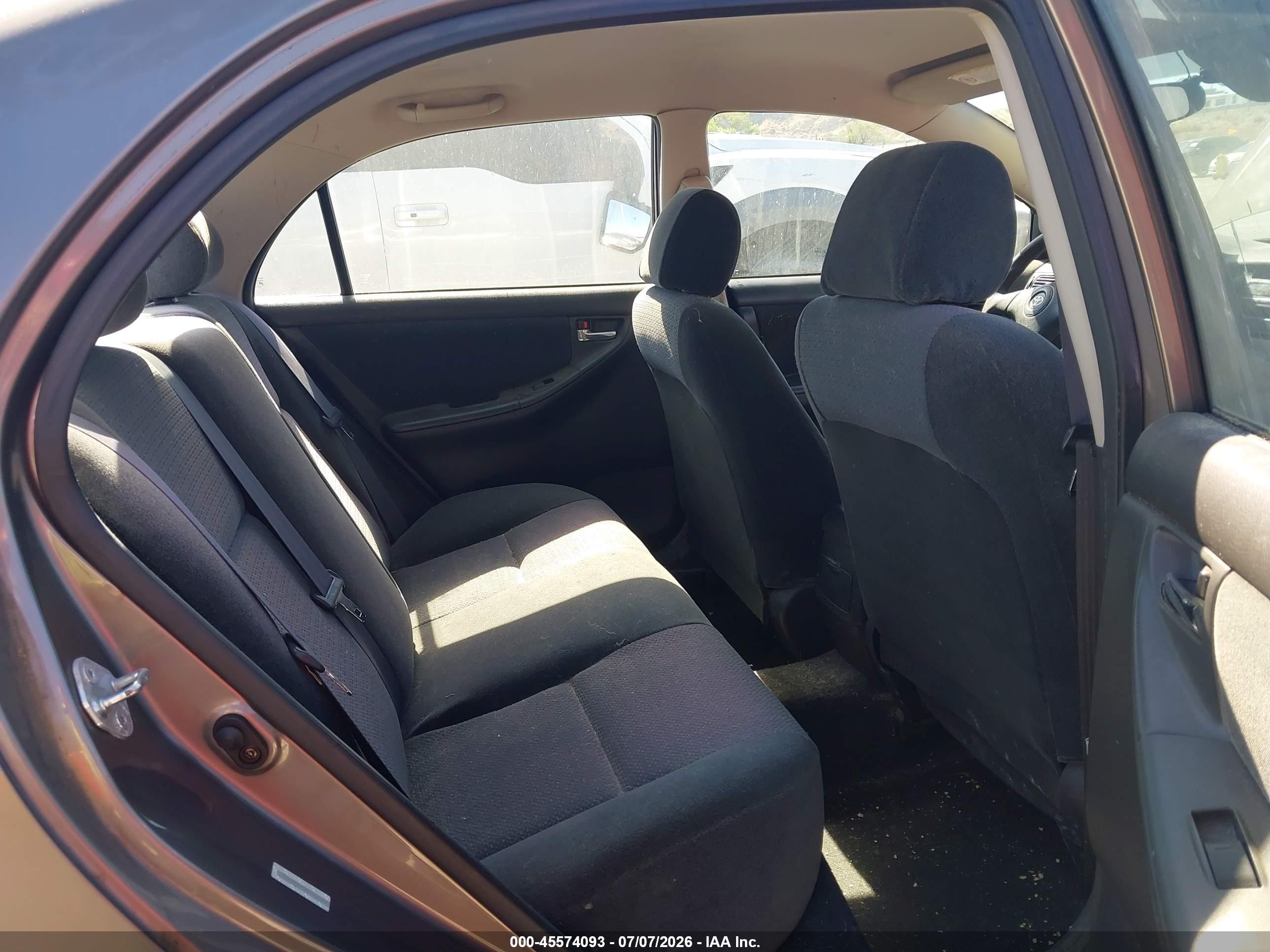 2004 Toyota Corolla S Серый vin: 1NXBR32E24Z218850