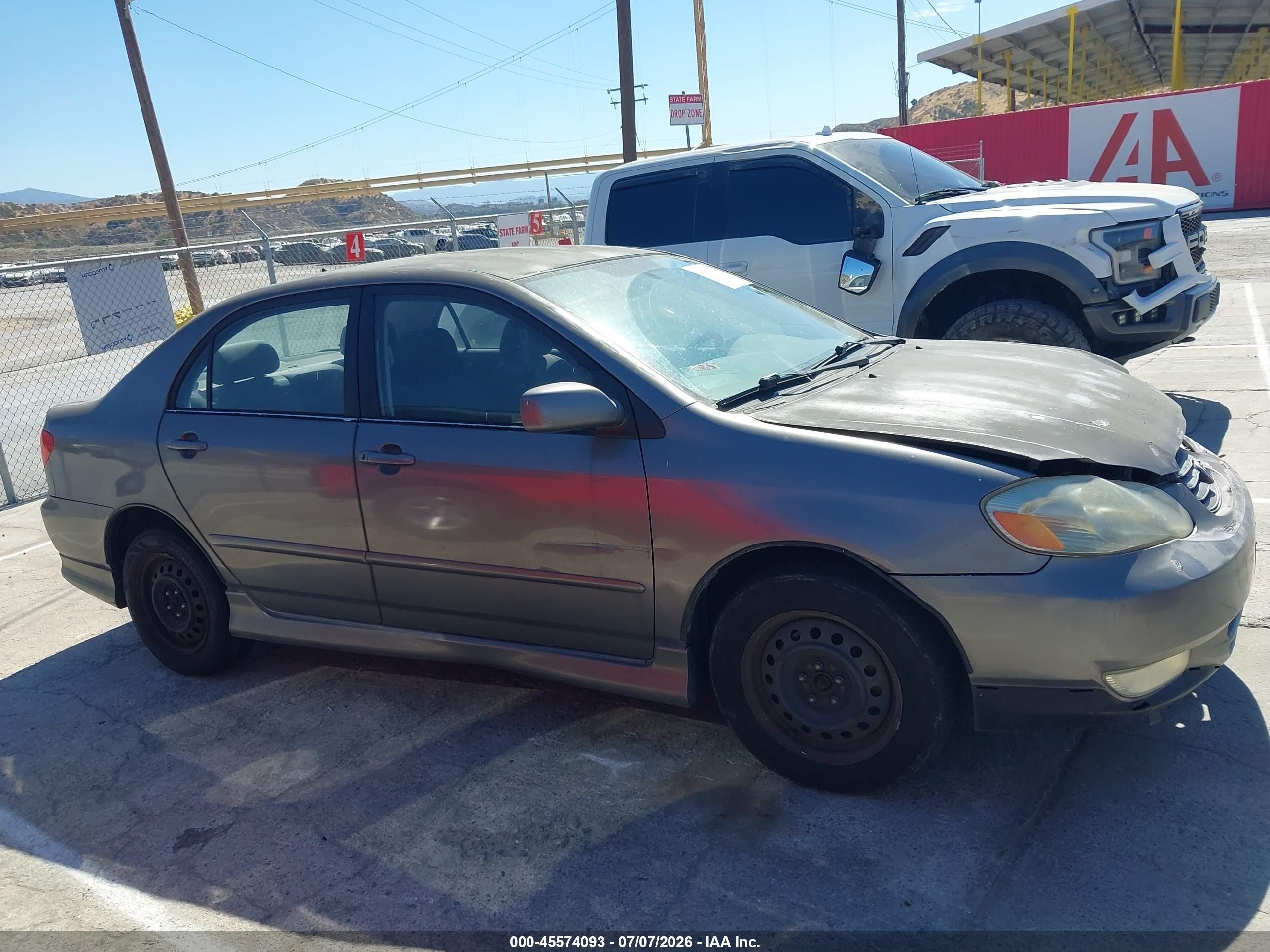 2004 Toyota Corolla S Серый vin: 1NXBR32E24Z218850