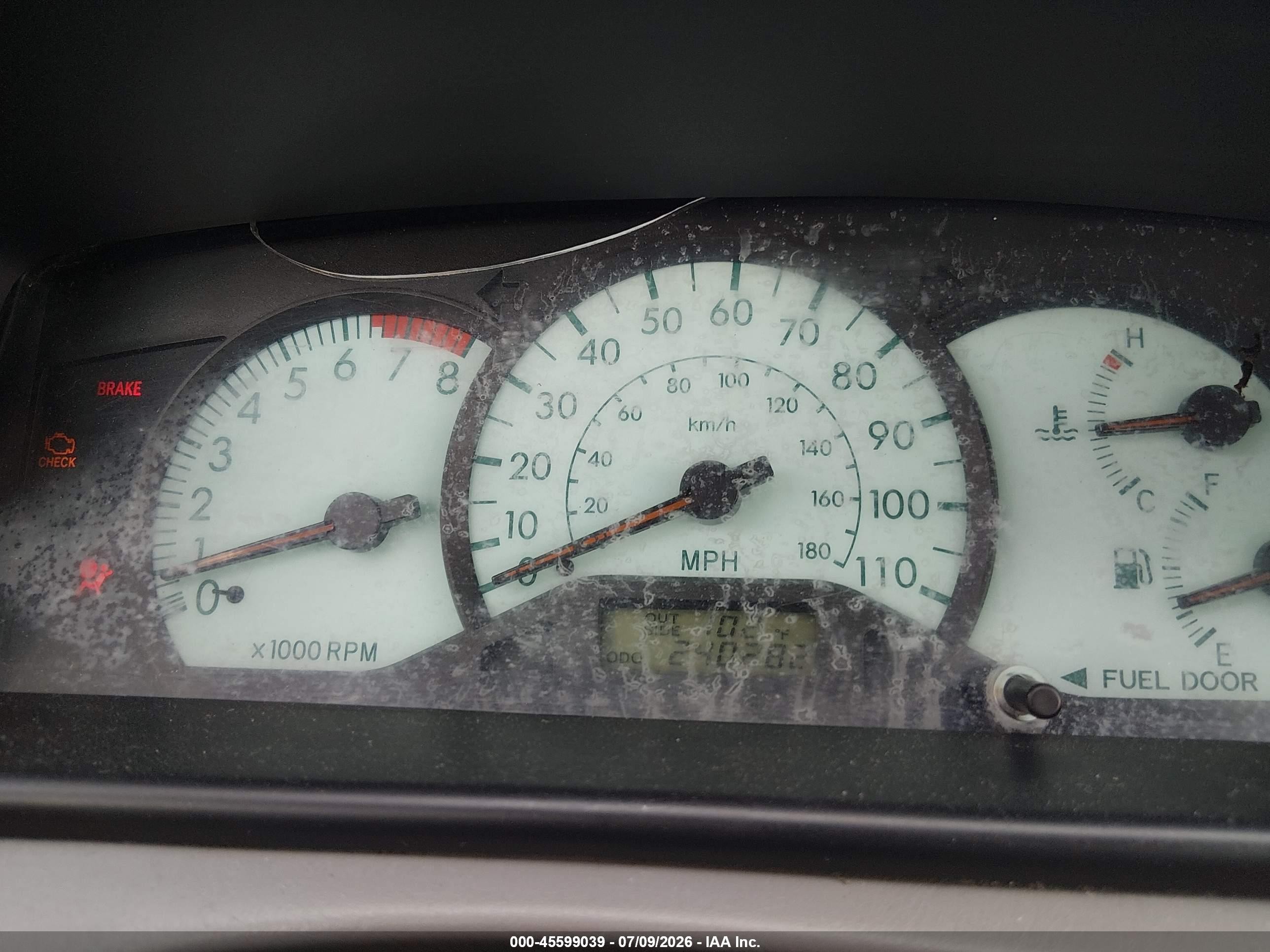 2004 Toyota Corolla Le Silver vin: 1NXBR32E34Z268947