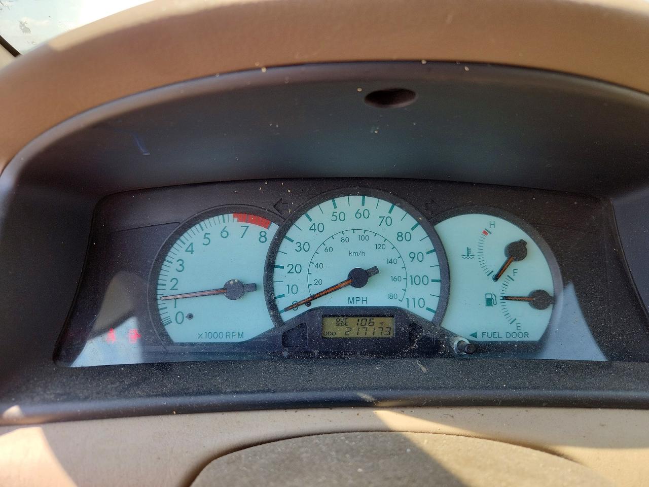 2004 Toyota Corolla Le Silver vin: 1NXBR32E34Z326748