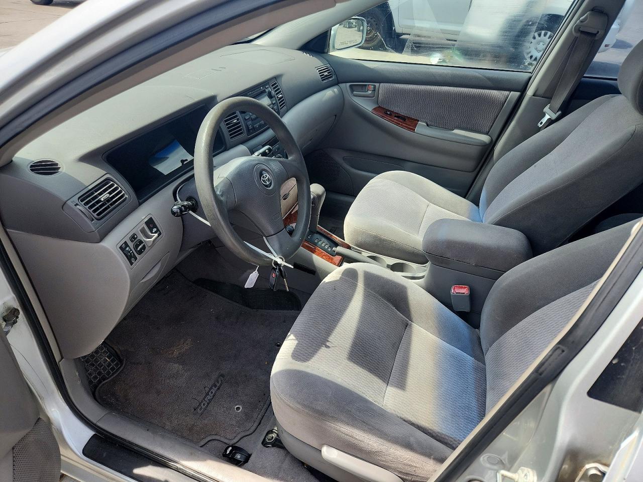 2005 Toyota Corolla Le Silver vin: 1NXBR32E35Z458412