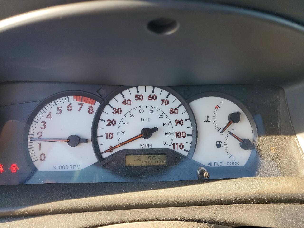 2006 Toyota Corolla S Красный vin: 1NXBR32E36Z750725