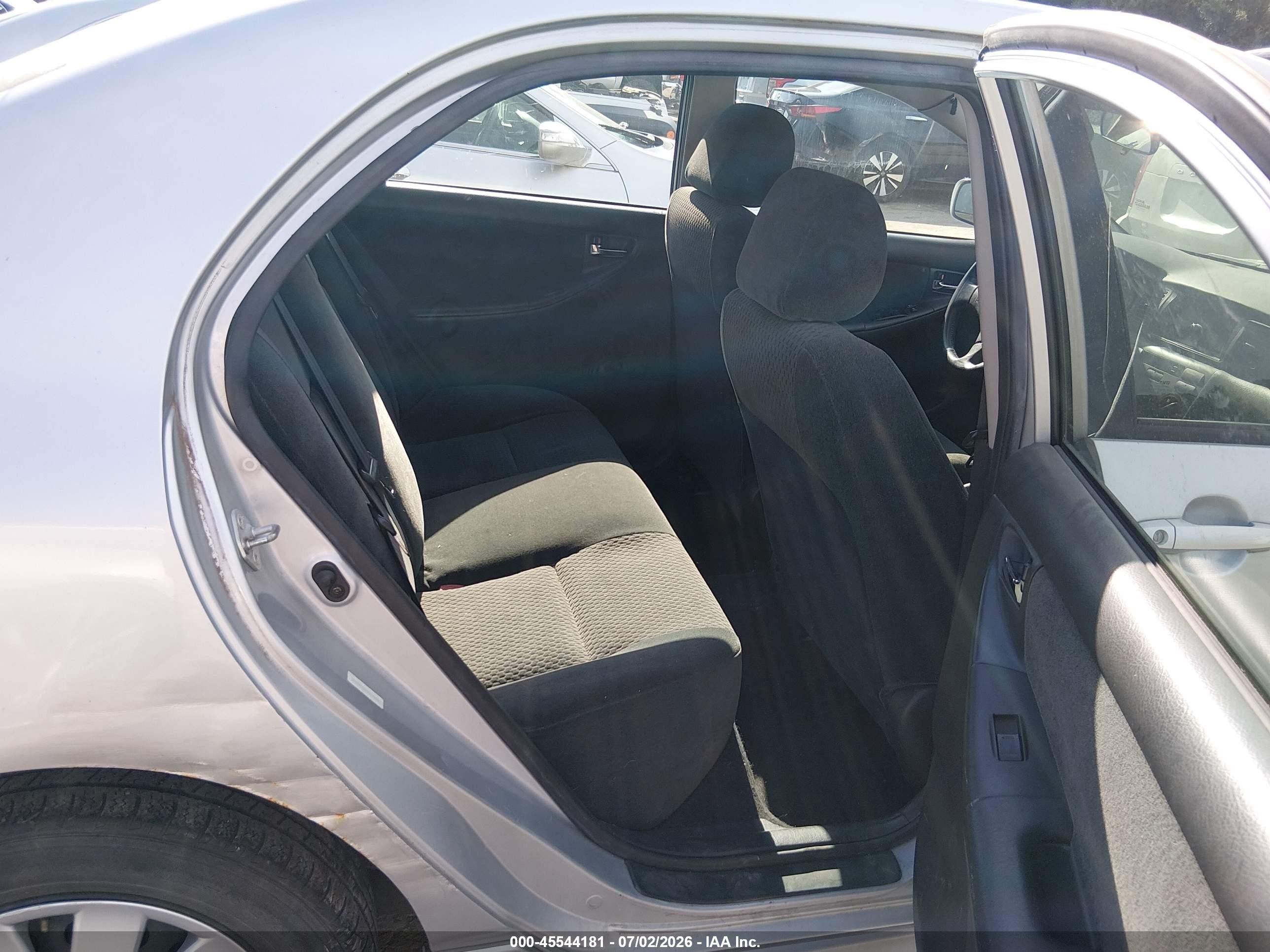 2007 Toyota Corolla S Silver vin: 1NXBR32E37Z769017