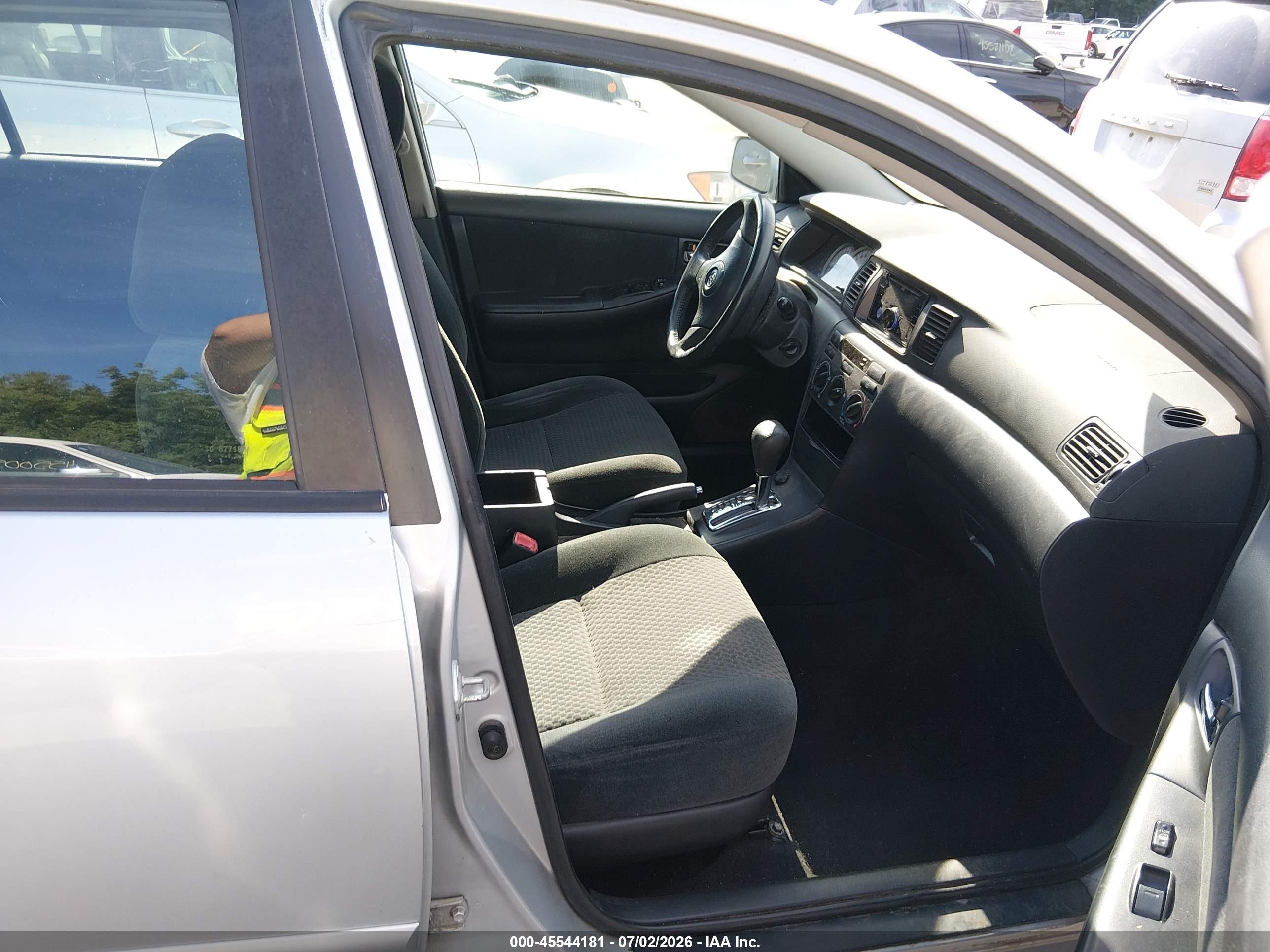 2007 Toyota Corolla S Silver vin: 1NXBR32E37Z769017