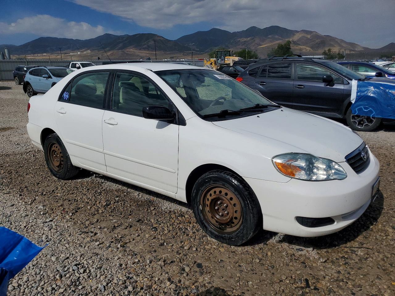 2007 Toyota Corolla Le White vin: 1NXBR32E37Z930076