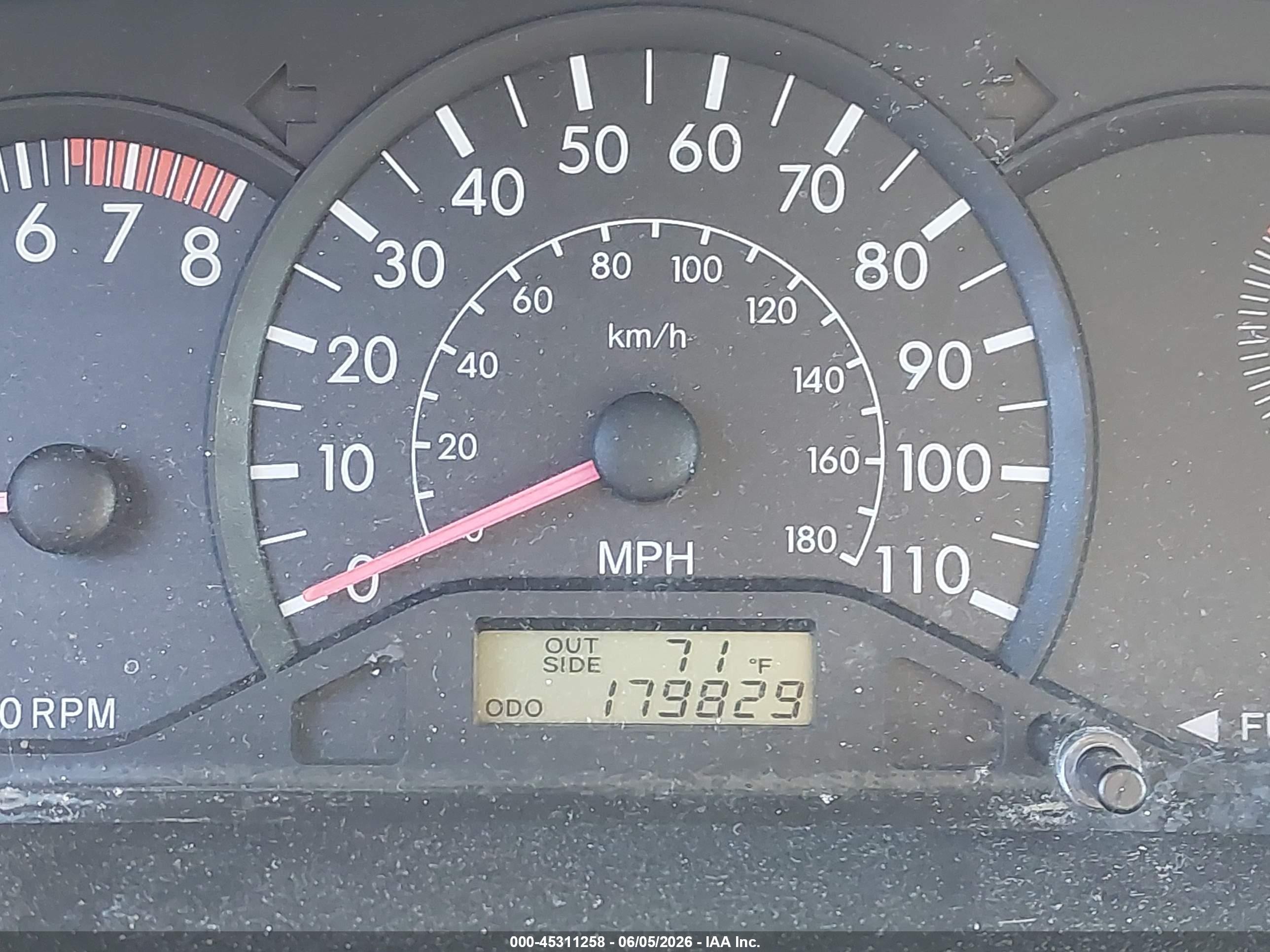 2008 Toyota Corolla Ce Gold vin: 1NXBR32E38Z006643
