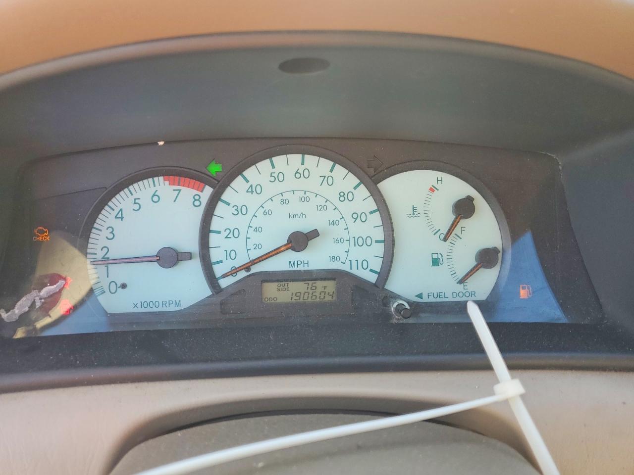 2004 Toyota Corolla Le Burgundy vin: 1NXBR32E44Z234564
