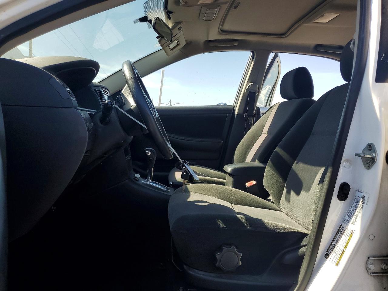 2004 Toyota Corolla S Белый vin: 1NXBR32E44Z241840