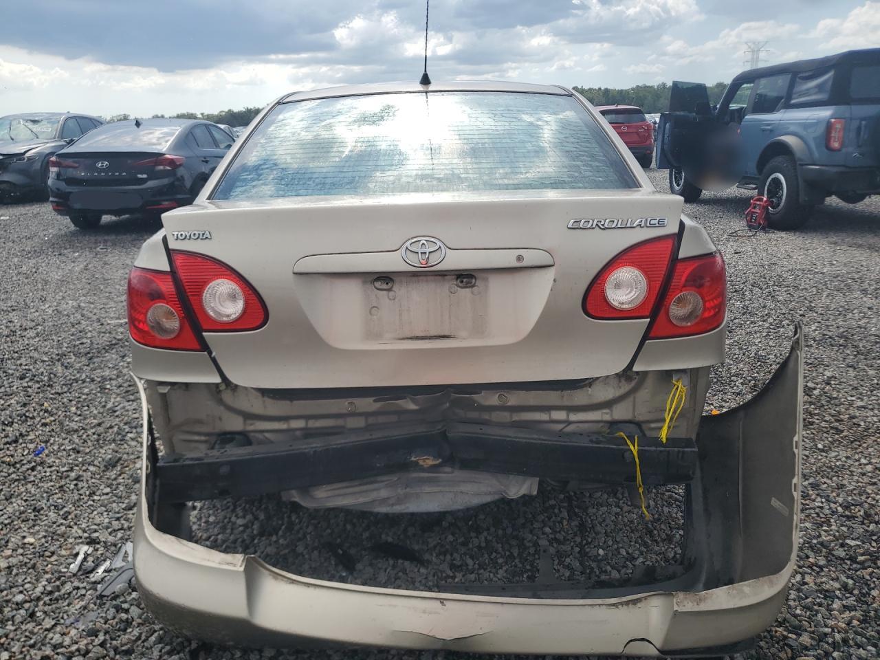 2005 Toyota Corolla Ce Tan vin: 1NXBR32E45Z381209