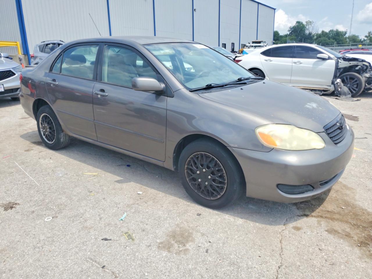 2005 Toyota Corolla Le Gray vin: 1NXBR32E45Z395403
