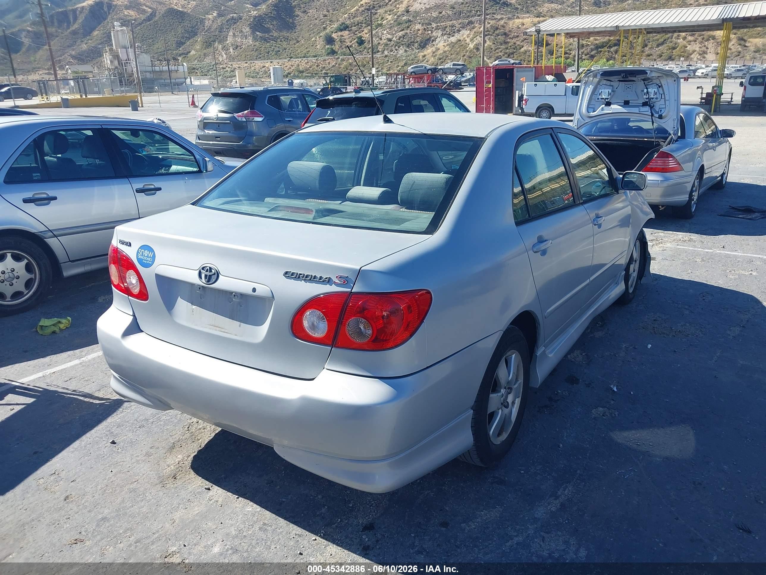 2005 Toyota Corolla S Silver vin: 1NXBR32E45Z461769