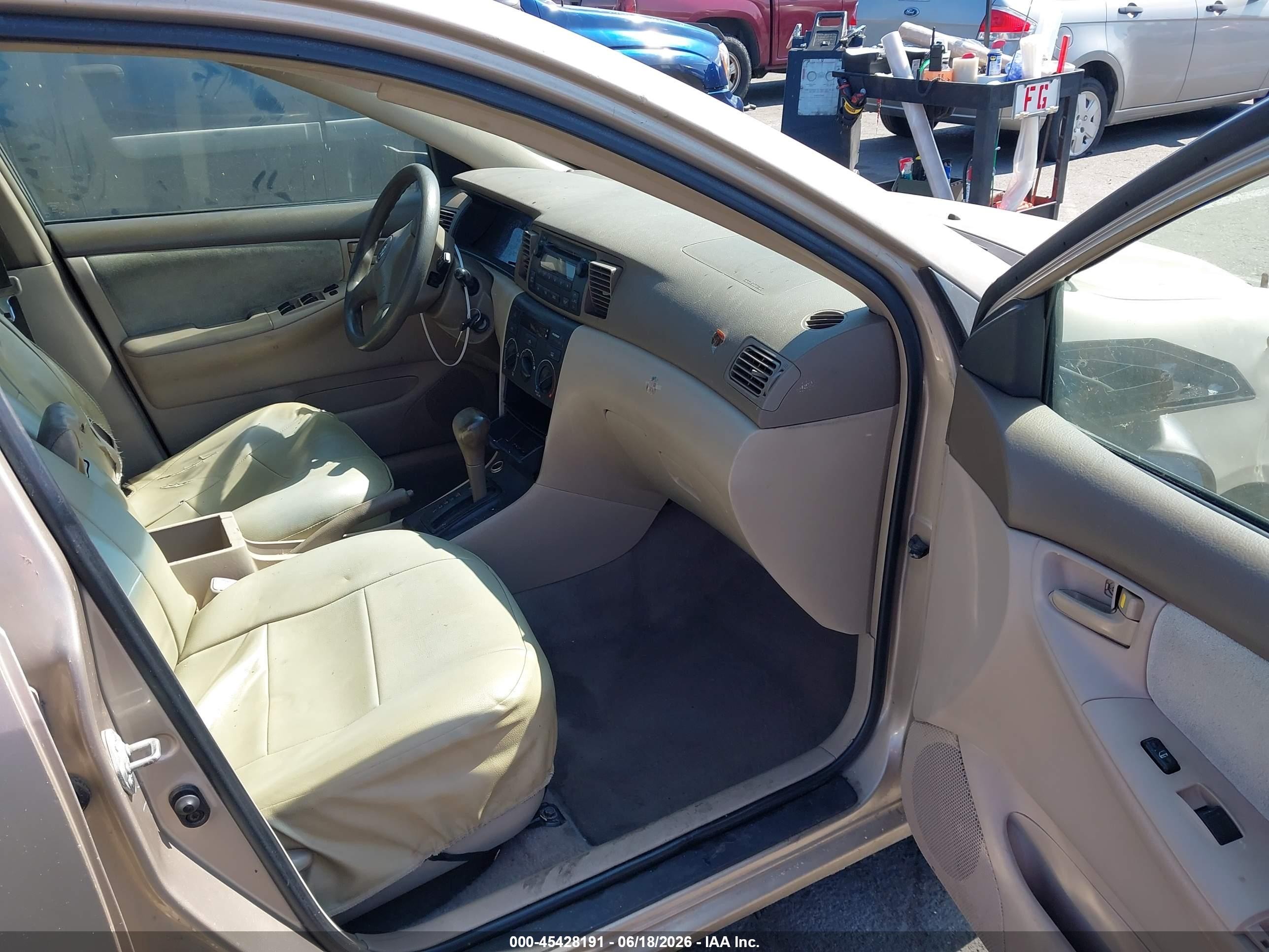 2005 Toyota Corolla Ce Бежевый vin: 1NXBR32E45Z533263