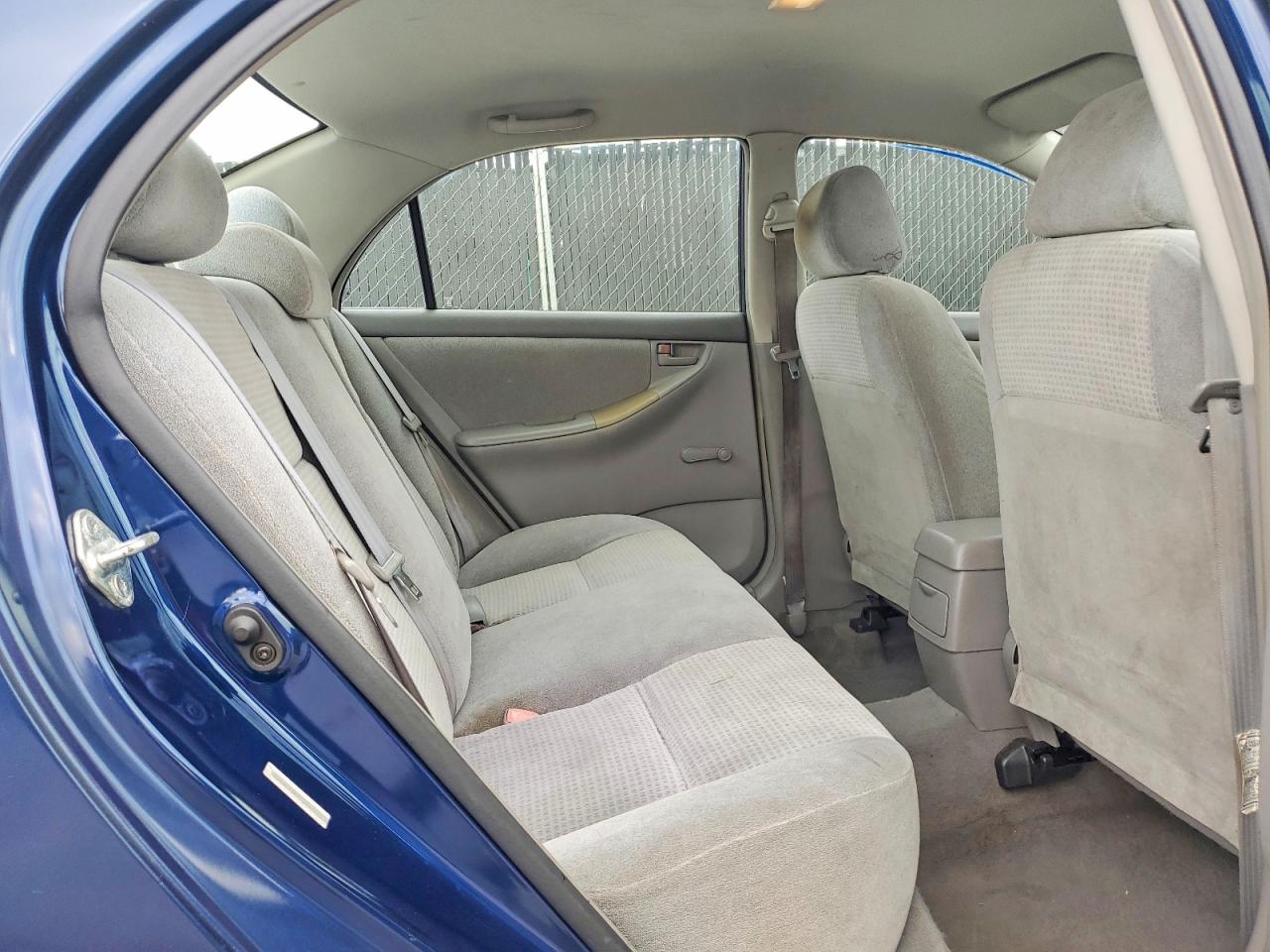 2005 Toyota Corolla Ce Синий vin: 1NXBR32E45Z547115