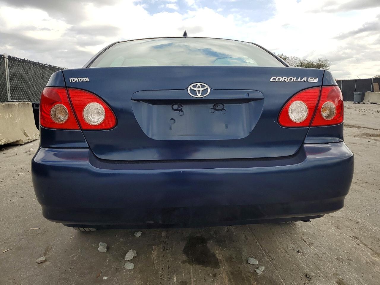 2005 Toyota Corolla Ce Синий vin: 1NXBR32E45Z547115