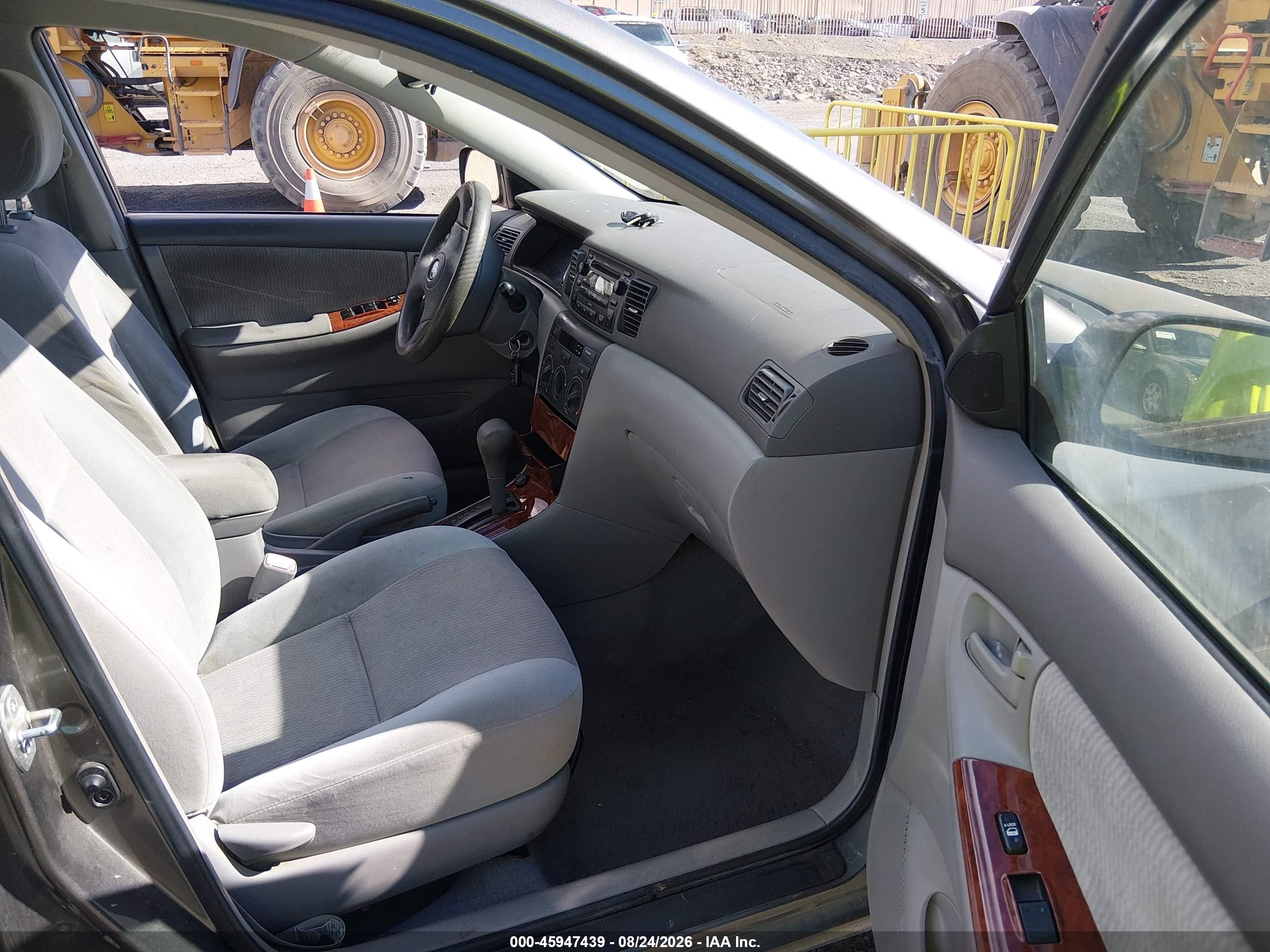 2008 Toyota Corolla Le Gray vin: 1NXBR32E48Z003735