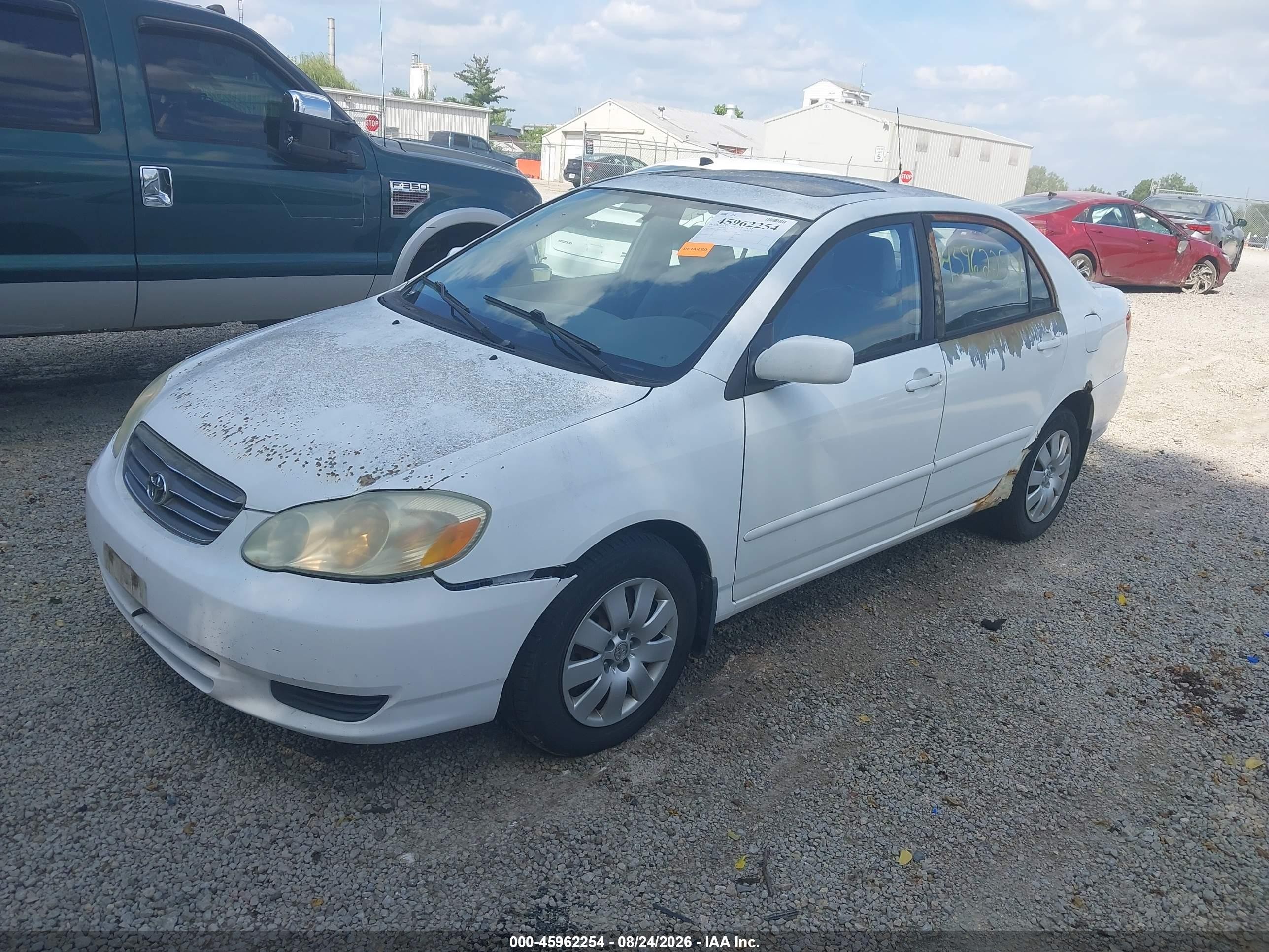 2004 Toyota Corolla Le Белый vin: 1NXBR32E54Z322166