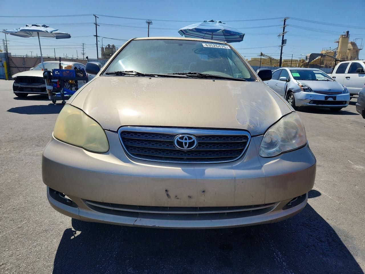 2005 Toyota Corolla Ce Gold vin: 1NXBR32E55Z374043