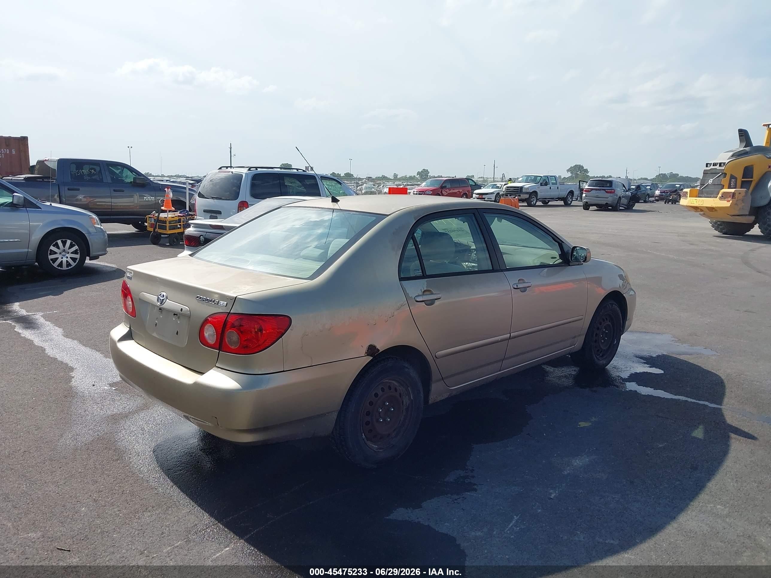 2005 Toyota Corolla Le Gold vin: 1NXBR32E55Z395152