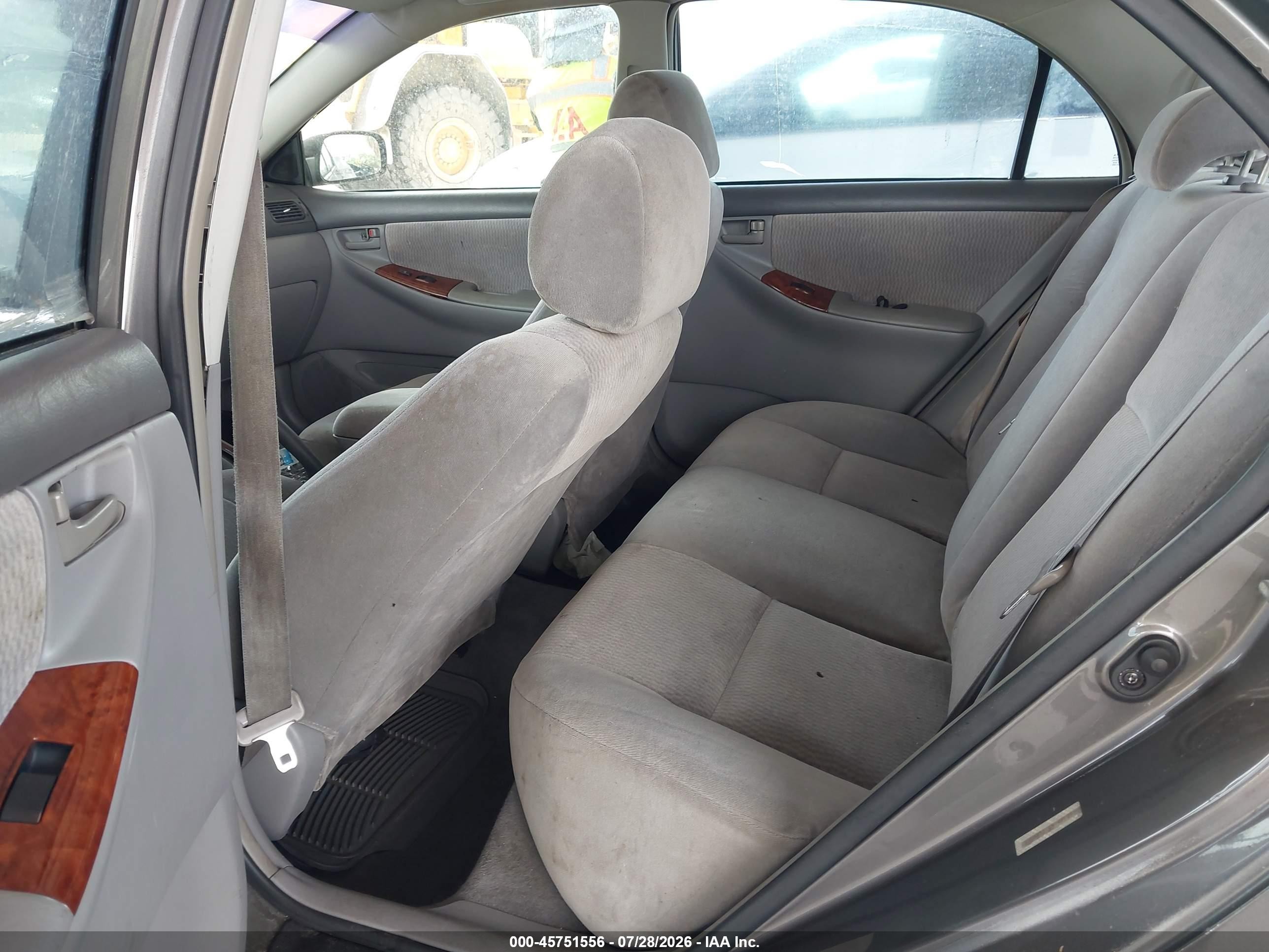 2005 Toyota Corolla Le Gray vin: 1NXBR32E55Z405002