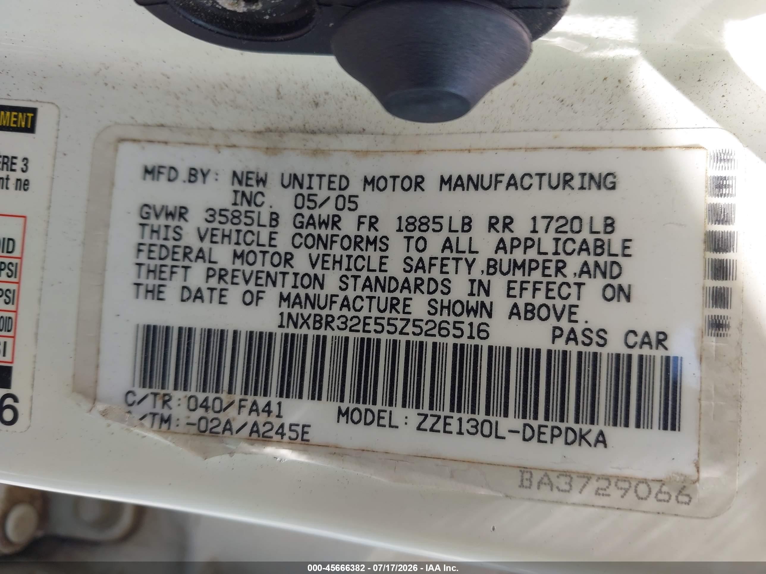 2005 Toyota Corolla Ce White vin: 1NXBR32E55Z526516
