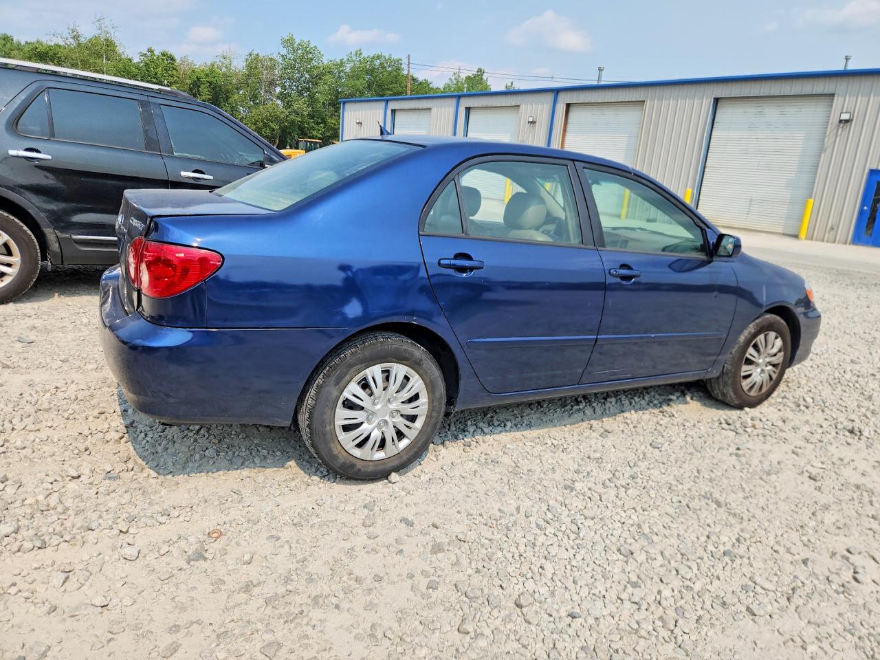2005 Toyota Corolla Le Blue vin: 1NXBR32E55Z530176
