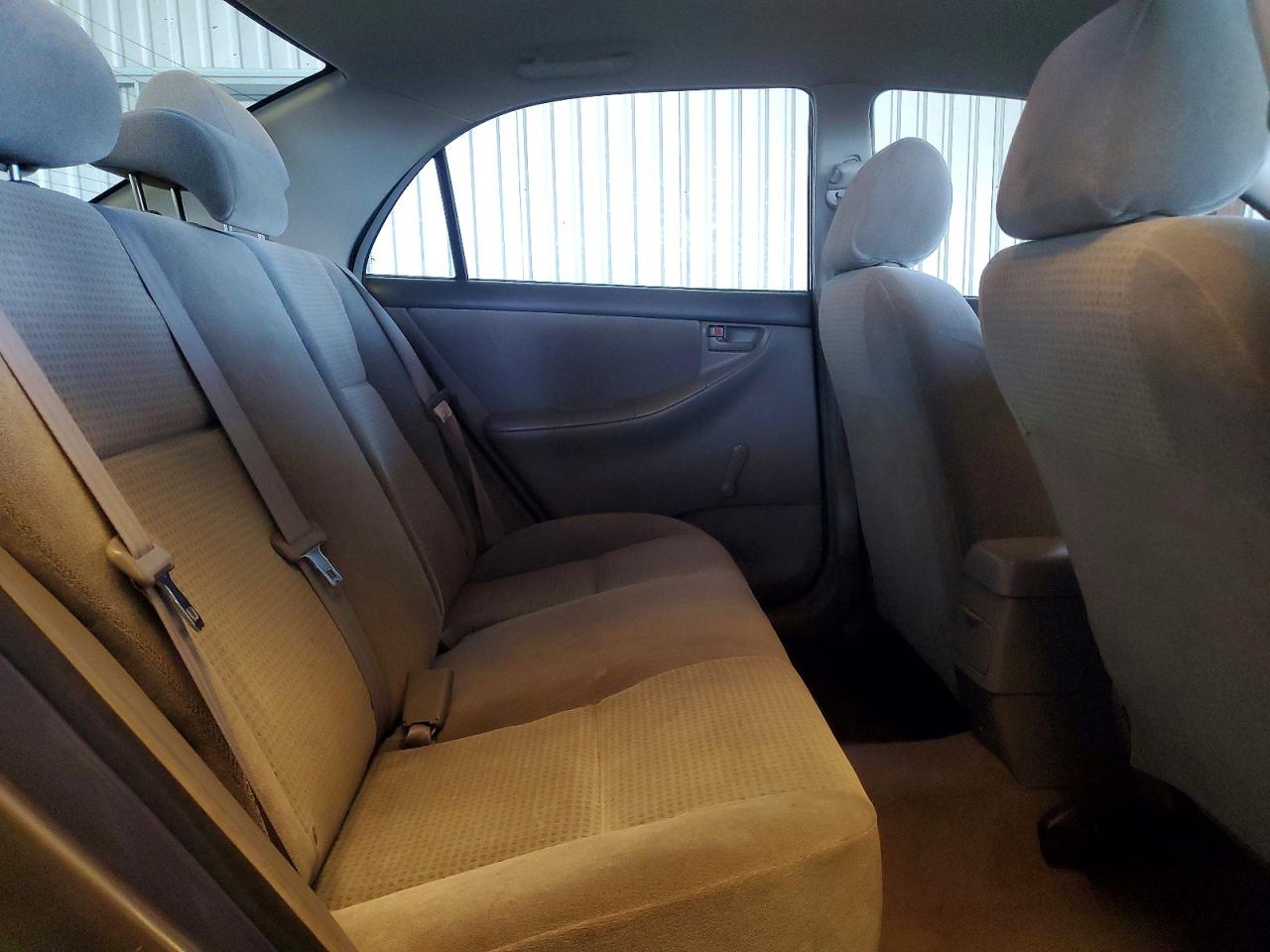 2005 Toyota Corolla Ce Серый vin: 1NXBR32E55Z562139