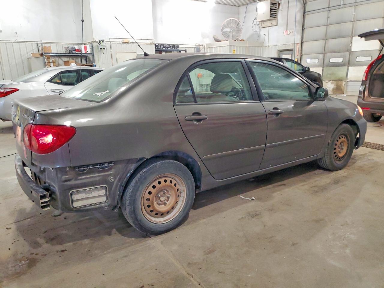 2007 Toyota Corolla Le Gray vin: 1NXBR32E57Z850102